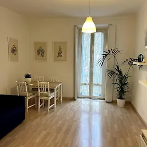 Apartment Elegante In Centro Italy